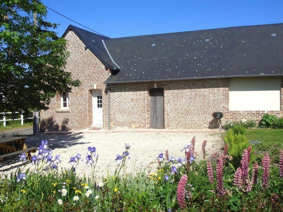 Les Coquelicots Villa Nibas Bagian luar foto